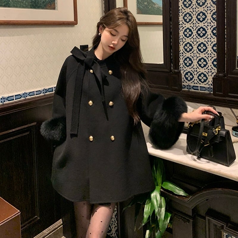 Chenille mētelis ar stāvošu apkakli, dubulta pogu aizdare, vidējā biezuma, garas piedurknes, japāņu-korejiešu brīvā laika stils