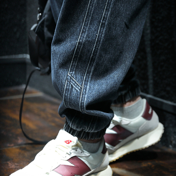 Ανδρικά τζιν από ντένιμ - ελεύθερη εφαρμογή, μέση μεσαία, κλείσιμο με κορδόνι, βαμβάκι 65%, φθινόπωρο