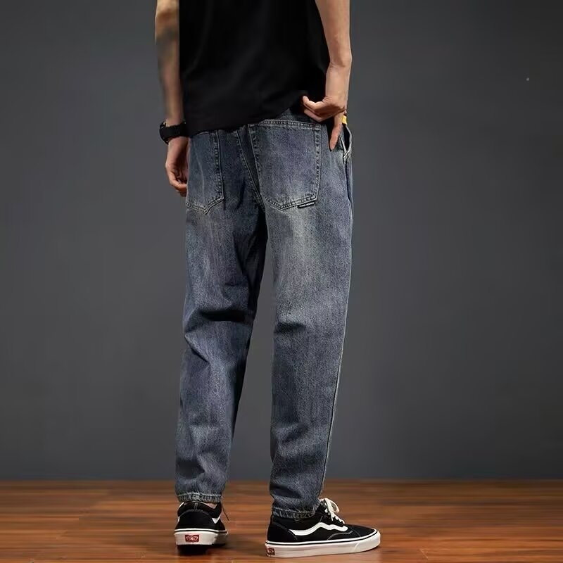 Τζιν με χαλαρή εφαρμογή και ευθεία γραμμή, μεσαία μέση, φερμουάρ, ύφασμα Modal