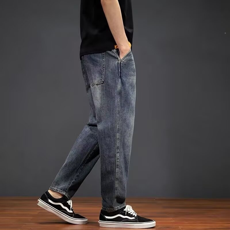 Τζιν με χαλαρή εφαρμογή και ευθεία γραμμή, μεσαία μέση, φερμουάρ, ύφασμα Modal