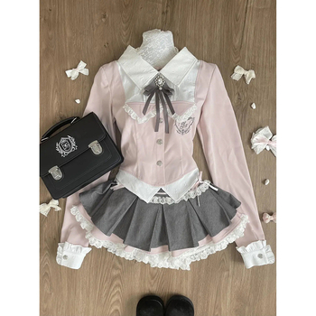 Set din două piese în stil colegiu: cămașă cu detalii collage și fustă plisată, talie înaltă, din poliester, primăvara 2025