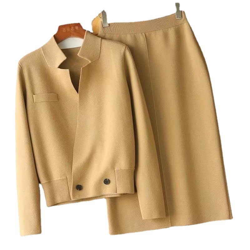 Costum de două piese cu fustă pentru femei – amestec bumbac-viscose, fustă lungă, mâneci lungi, fără călcare, toamnă 2023, stil casual