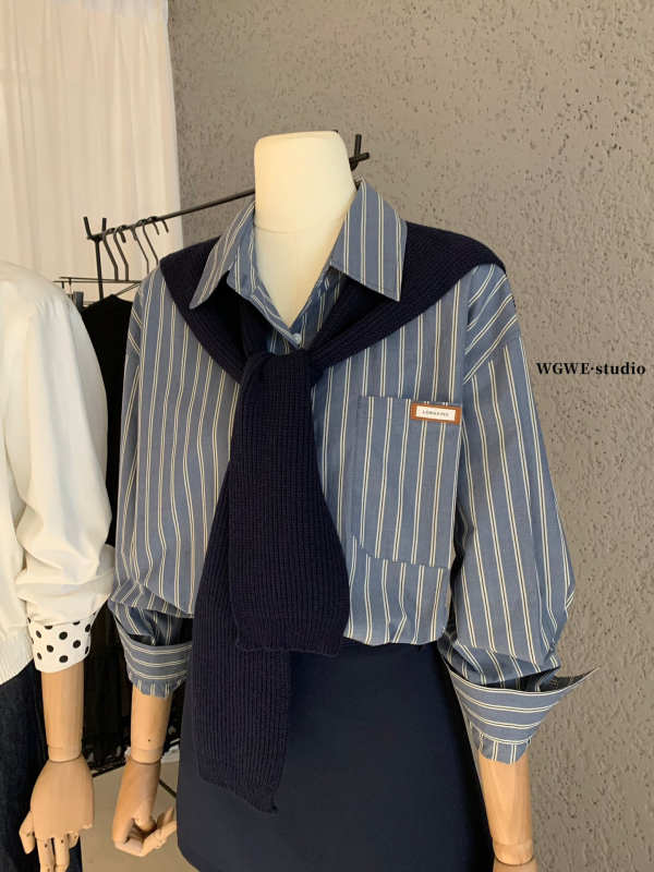 Costum feminin din trei piese: fustă, cămașă și eșarfă – toamnă 2025, WGWE