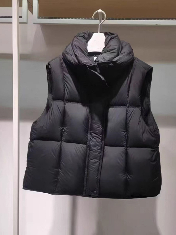 Ženski bez rukava down vest – punilo: patka perjem, vanjski materijal: poliester, zatvarač, opušteni kroj, zima 2025