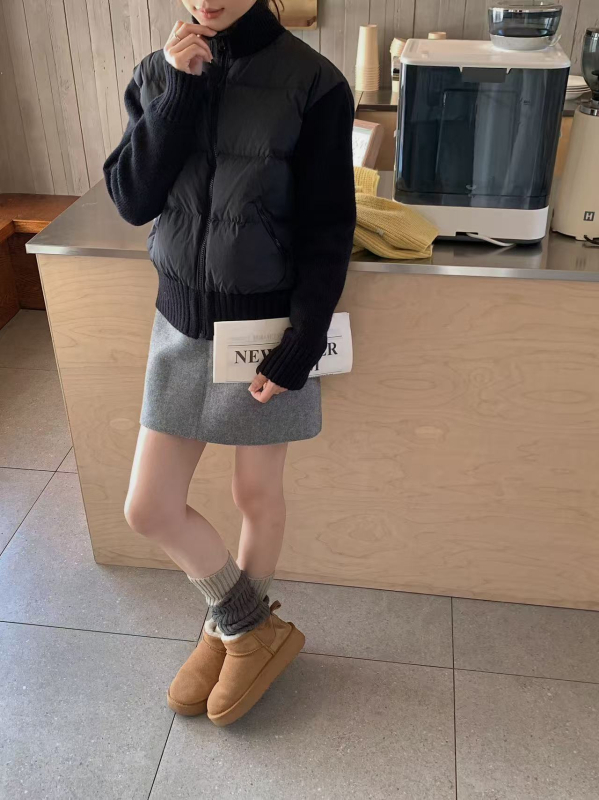 Női koreai stílusú pehelydzseki fehér kacsapuhával, 86–90% töltet, nylon anyag, karcsúsított szabás, rövid fazon