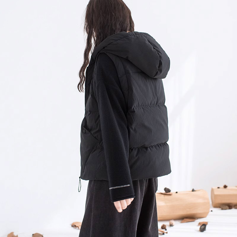 Γυναικείο πουπουλένιο γιλέκο με κουκούλα, μεγάλες τσέπες, βαμβακερό εξωτερικό, στενή γραμμή