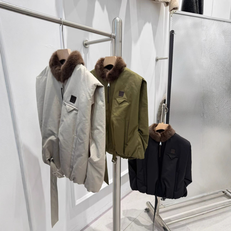 Ženski down vest s ovratnikom od norkine kože, korejski stil, zatvarač, opušten kroj, jesen 2025