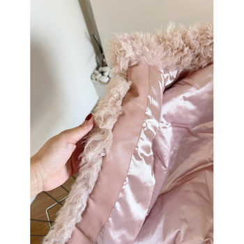 Γυναικειο γούνινο γιλέκο με κουκούλα, από οικολογικά φιλικό μαλλί, με μίγμα πραγματικής και συνθετικής γούνας, επένδυση από βαμβάκι, ψηλό γιακά