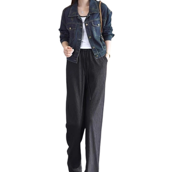 Ženska traper jakna – jesen 2024, urbani stil, slim-fit, geometrijski uzorak, srednja debljina, dugi rukavi, halter ovratnik, jednostruko kopčanje