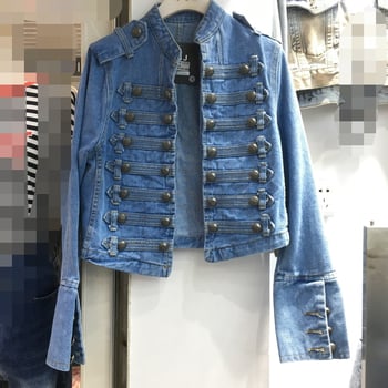 Деним яке в военен стил, с двойно ред копчета, панелно пришиване, тясна кройка