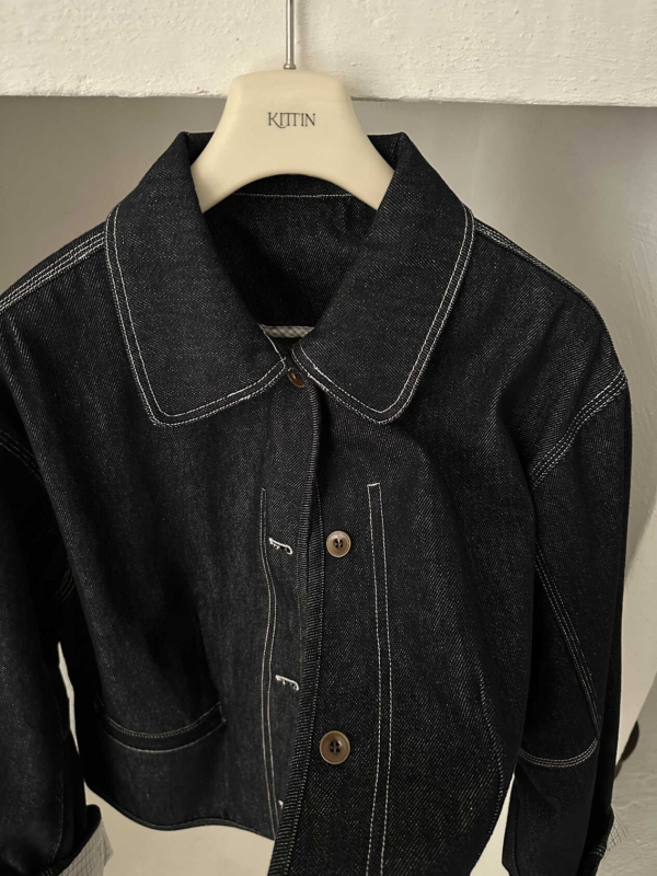 Ženska jakna od denima u korejskom stilu s prugastim manžetama i ovratnikom, opuštene krojenje, dugi Raglan rukavi, uobičajena duljina, denim pamuk s elastanom, Jesen 2025.