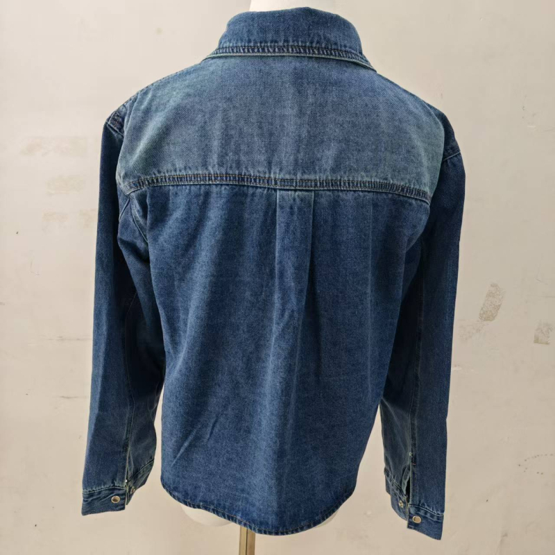 Plava denim košuljno-jakna inspirirana stilom Ni Ni, opušteni retro casual kroj, dugi rukavi
