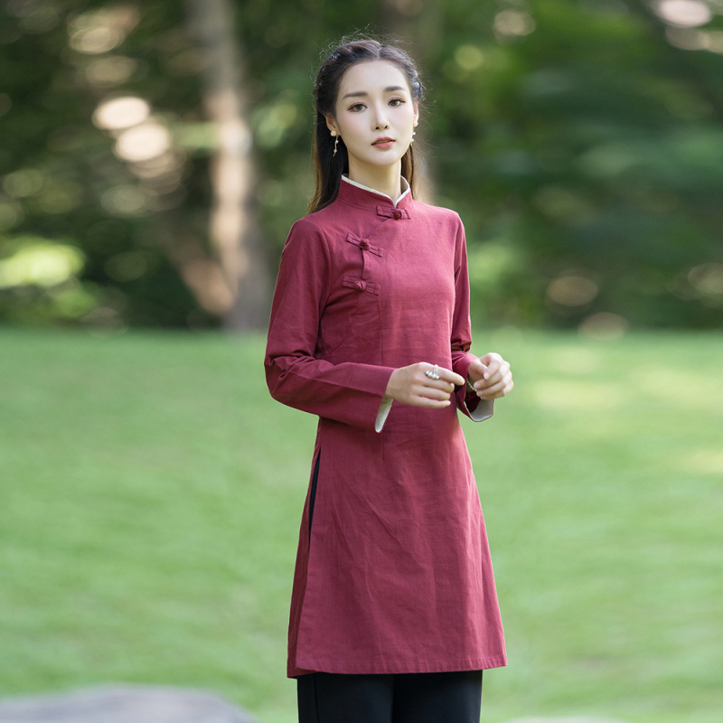 Tang tops no kokvilnas un lina, Sievietēm ķīniešu tējas tērps, Zen iedvesmots, Ķīnas Republikas stils, Jaunais Ķīnas stils (Audums: kokvilna un lina; Galvenais audums: kokvilna; Oderes sastāvs: 31–50%)