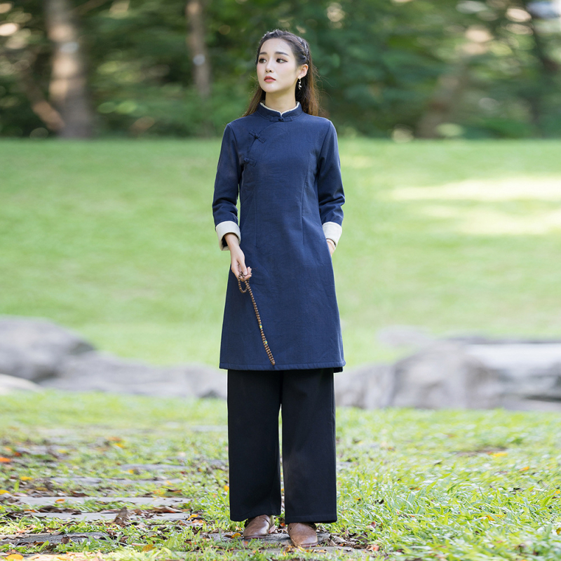 Tang tops no kokvilnas un lina, Sievietēm ķīniešu tējas tērps, Zen iedvesmots, Ķīnas Republikas stils, Jaunais Ķīnas stils (Audums: kokvilna un lina; Galvenais audums: kokvilna; Oderes sastāvs: 31–50%)