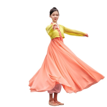 Hanfu iedvesots sieviešu skatuves tērps folkloras dejām, kokvilnas audums ar poliestera odai, druka/krāsošana, piemērots visiem gadalaikiem, vecuma grupa 18–24