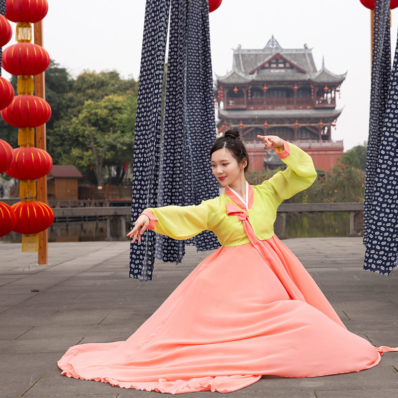 Hanfu iedvesots sieviešu skatuves tērps folkloras dejām, kokvilnas audums ar poliestera odai, druka/krāsošana, piemērots visiem gadalaikiem, vecuma grupa 18–24