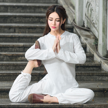 Zen iedvesots retro etniskā stila jogas divu daļu komplekts, garas piedurknes, brīvs piegriezums, kokvilnas-poliesteru maisījums 30-50% kokvilnas, 30-50% poliestera, rudens 2025