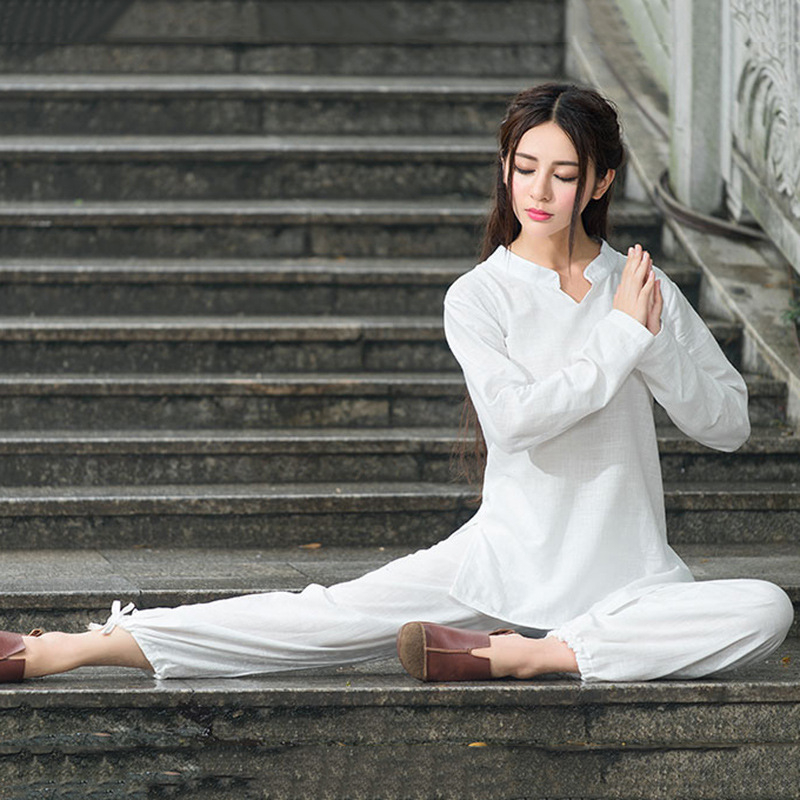 Zen iedvesots retro etniskā stila jogas divu daļu komplekts, garas piedurknes, brīvs piegriezums, kokvilnas-poliesteru maisījums 30-50% kokvilnas, 30-50% poliestera, rudens 2025