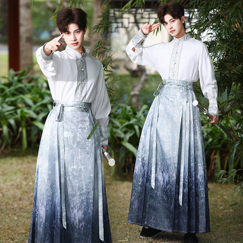 Hanfu nacionālā stila komplekts ar izšūtu ziedu motīvu, garas piedurknes, zirga sejas motīva svārki, kokvilnas diegs audums; galvenā materiāle: kazas āda; skolēnu uniformas komplekts