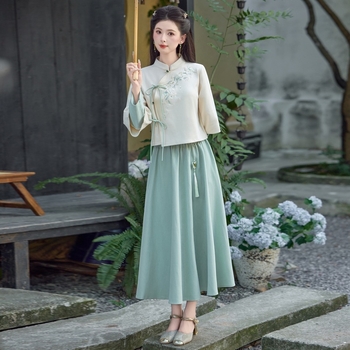 Бродиран топ с мек велурен финиш, стояща яка и дълги ръкави – тясна кройка (чаен комплект) – памук-полиестер смес, съдържание полиестер под 30%