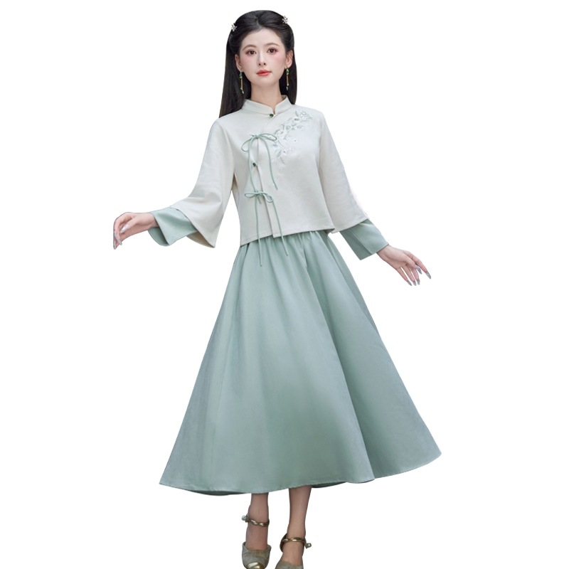 Бродиран топ с мек велурен финиш, стояща яка и дълги ръкави – тясна кройка (чаен комплект) – памук-полиестер смес, съдържание полиестер под 30%