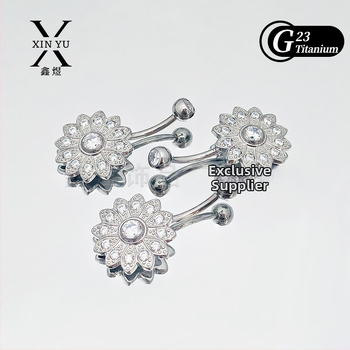 Титаниeва сплав пъпно пирсинг бижу със слънчоглед в стил бантик, унисекс