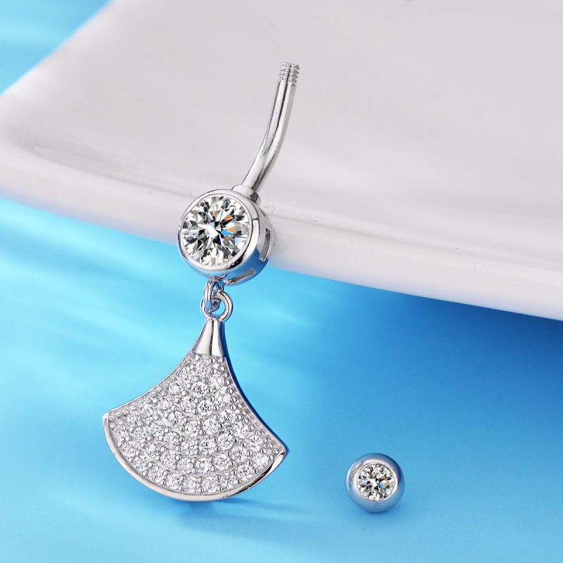 Köldökgyűrű 925 ezüstből, fan alakú, cirkónium kövekkel, elegáns női dizájn