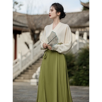 Hanfu dvostruki set s Horse-face suknjom i topom; materijal: regenerirana celulozna vlakna 50-70%; proljeće 2023; pogodno za Hanfu događaje