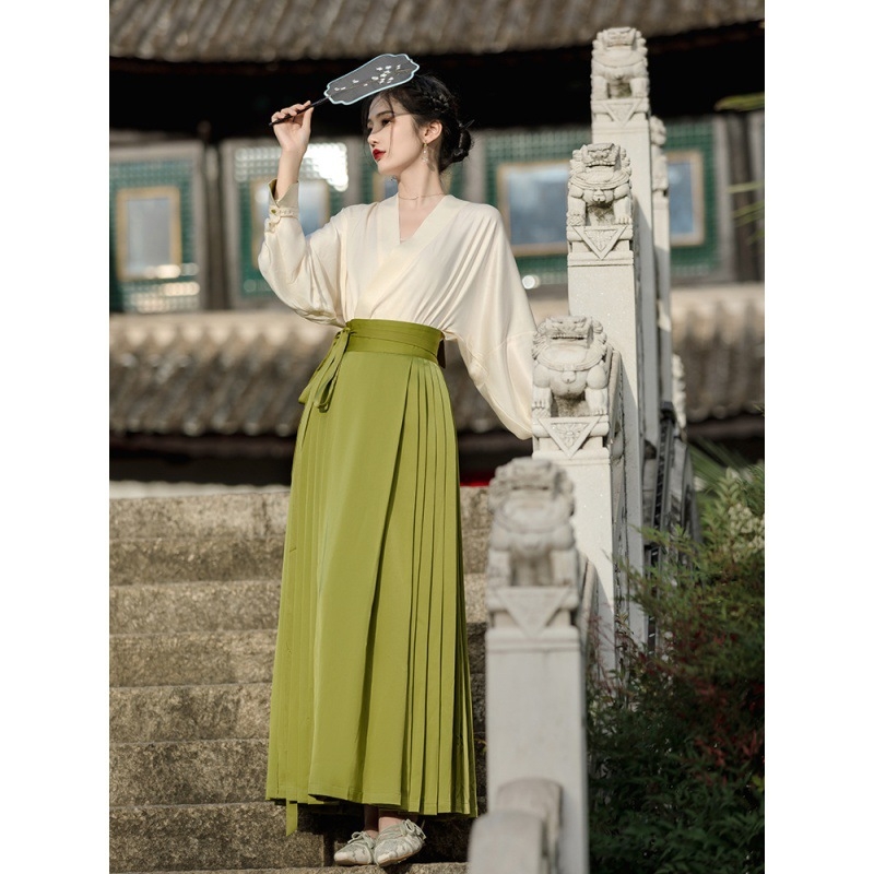 Hanfu dvostruki set s Horse-face suknjom i topom; materijal: regenerirana celulozna vlakna 50-70%; proljeće 2023; pogodno za Hanfu događaje