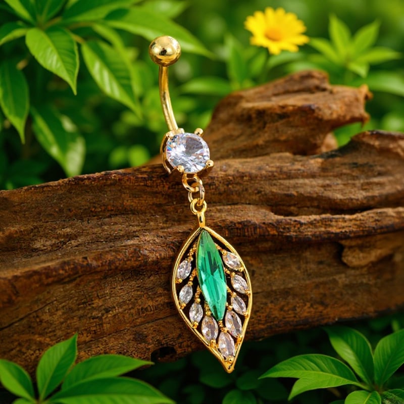 Медна пъпна украса с циркон, листен мотив, възможност за персонализация, самостоятелна опаковка