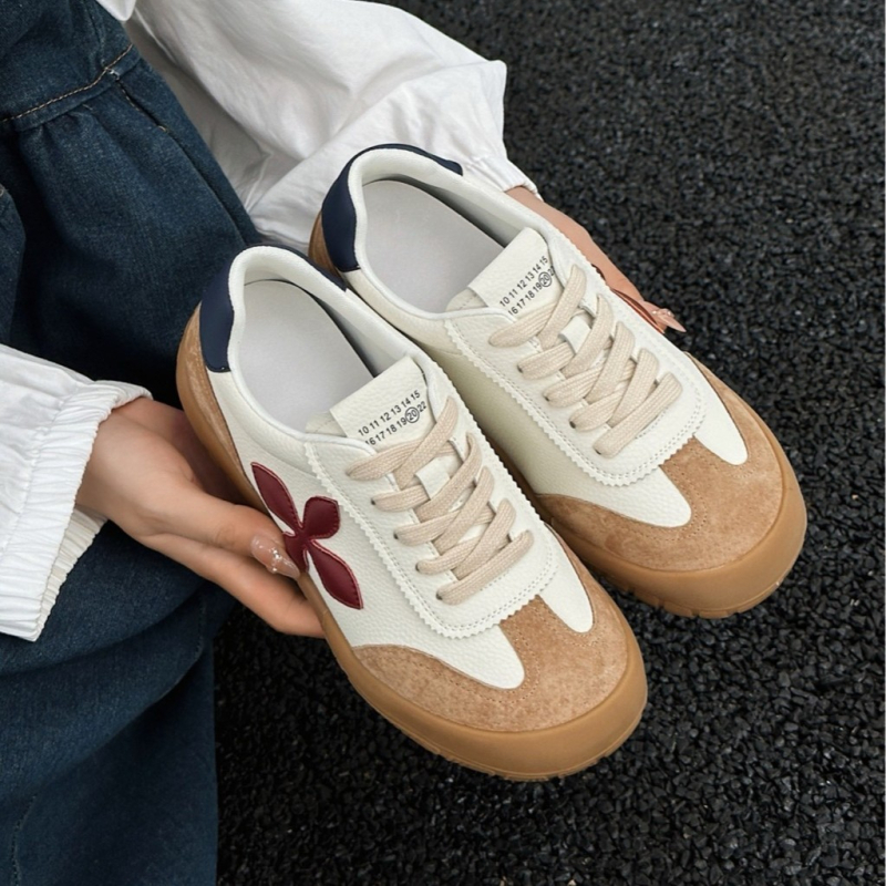 Pantofi sport pentru femei din piele naturală - talpa joasă, șireturi în față, căptușeală din plasă respirabilă, talpă din cauciuc, branț din piele de porc