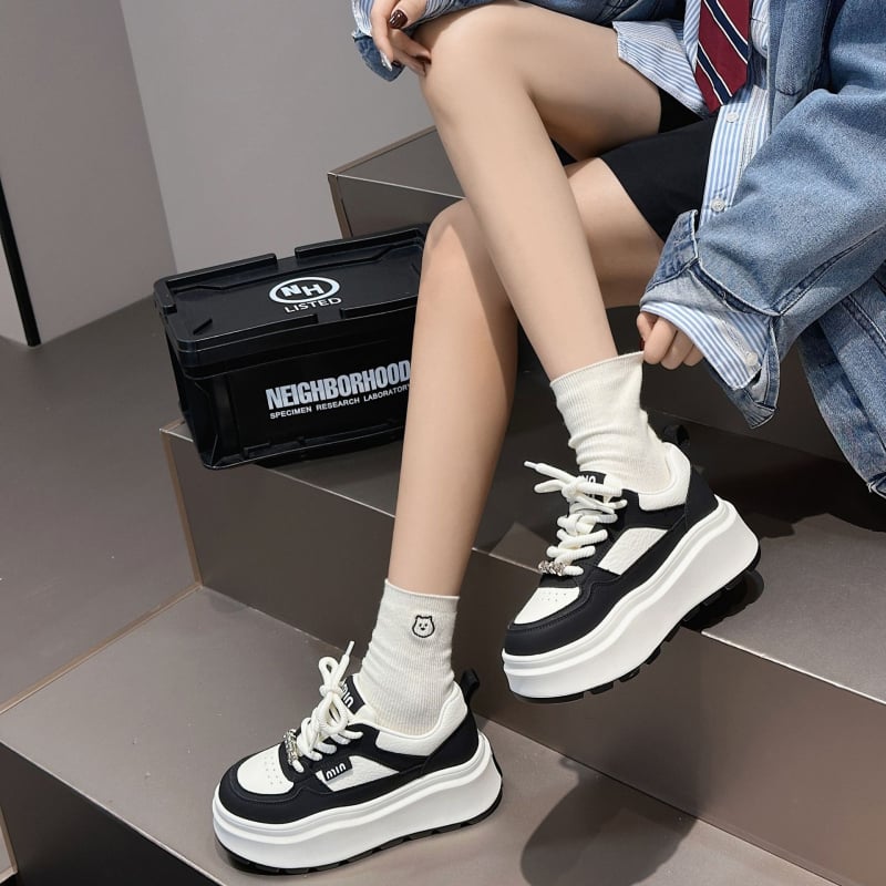 Pantofi sport pentru femei cu platformă, înălțime a tocului 6–8 cm, piele naturală, stil casual zilnic, Primăvara 2025