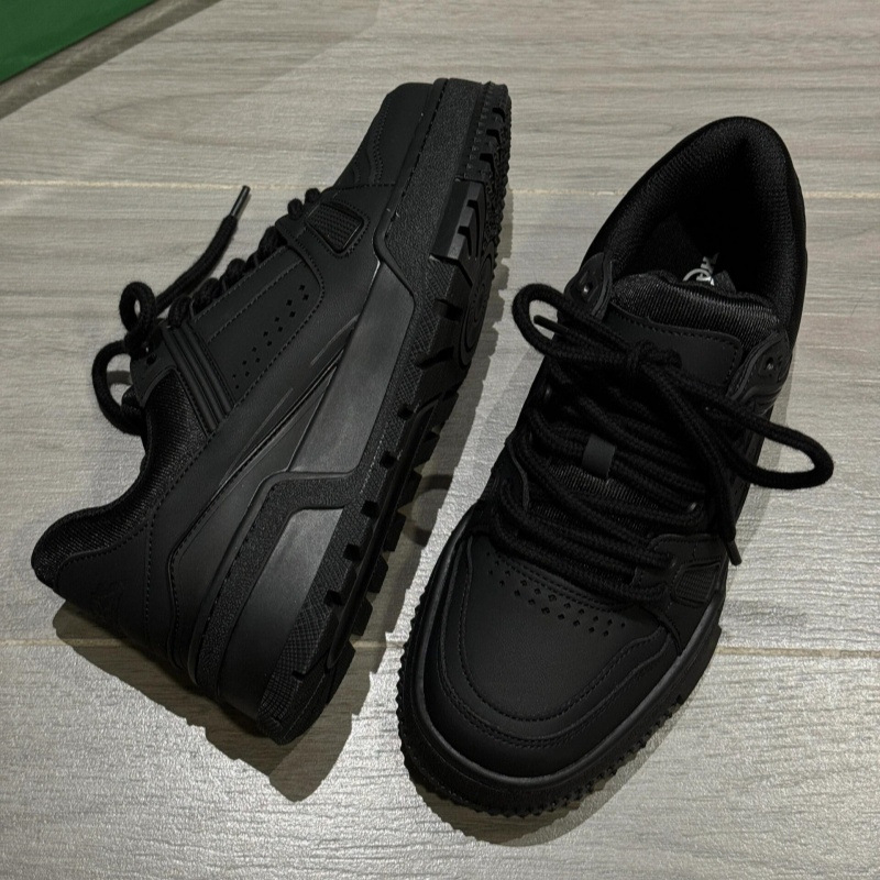 Дамски скейт обувки с горна част от синтетична кожа, нисък връх, антихлъзгаща подметка от гума с инжекционно формована технология, EVA стелка, закопчаване с кръстосани презрамки