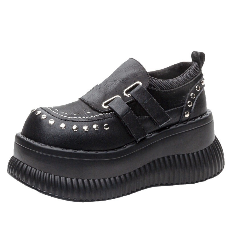 Женски пънк платформи маратонки с пирони, микрафибър горна част, PU подметка, закопчаване с велкро, нисък глезен, закрълен нос
