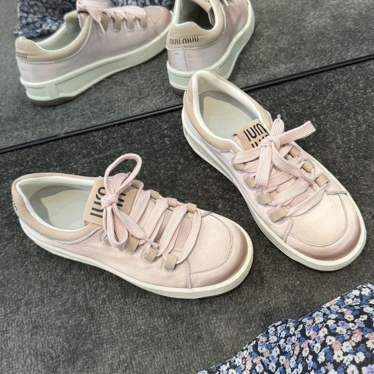 Ежедневни спортни обувки с дебела подметка, сатенено горнище, гумена подметка, латексова стелка, кръгъл нос, предно връзване