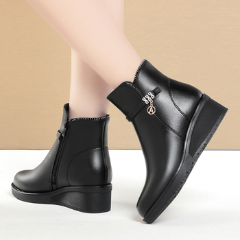 Ženske casual zimske gležnjače s debelim petom, gornji dio od mikrovlakana, gumeni potplat, bočni zatvarač, okrugli vrh (visina peta 3-5 cm)