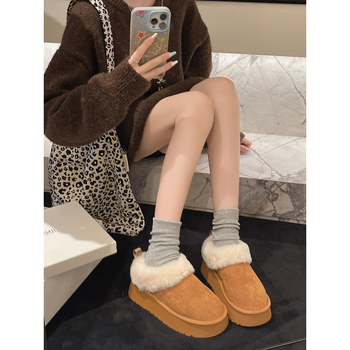 Sieviešu korejiešu stilā pūkaina iekšpuse, PU augšdaļa, ādas iekšējā odere, gumijas zole, pretslīdēšana, 0–3 cm bieza zole