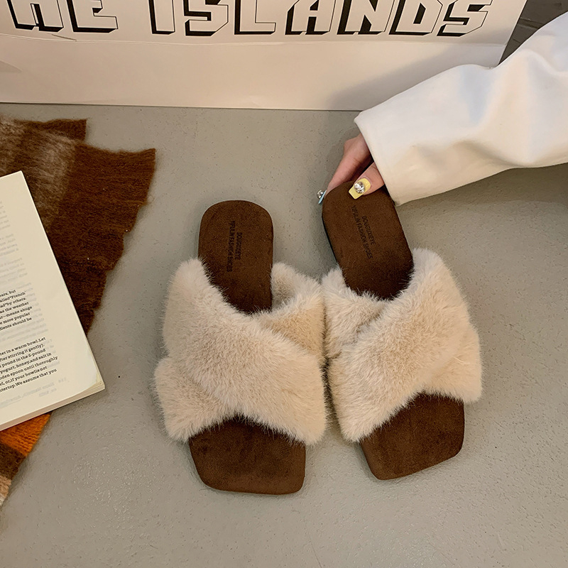 Naiste sussid kunstkarusnahaga ülemisega, ristuvate rihmadega, leopardi muster, slip-on, kummist tallaga, sügis-talviseks kasutamiseks