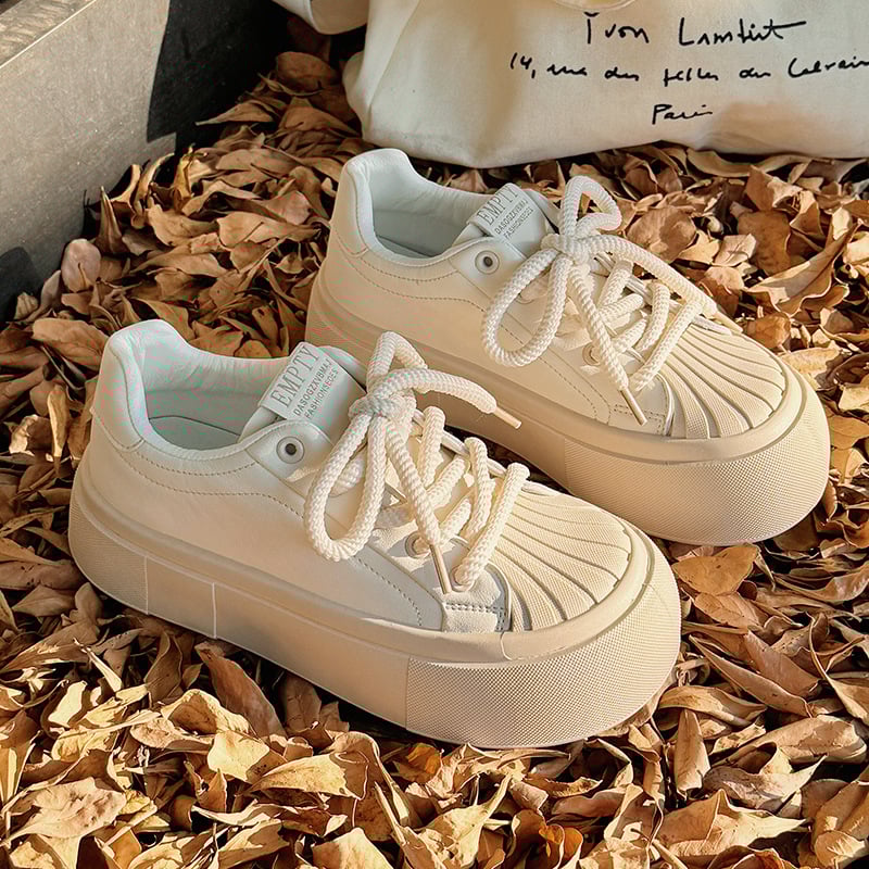 Дамски платнени маратонки с гумирана подметка, латексна стелка, кръгъл нос, връзки