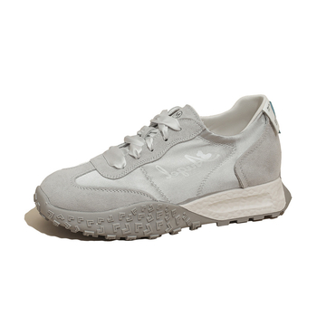 Pantofi de antrenament balet cu partea superioară din satin, vârf rotund, creștere în înălime de 7 cm, talpă din cauciuc