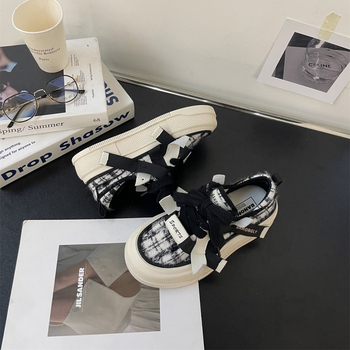 Birchani női vastag talpú loaferek, felső rész tehénbőr, kerek orr, platform 5 cm, semleges stílus