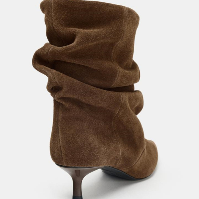 Sieviešu modes zābaki ar šauru purnu, velūra augšdaļa, gumijas zole, īss potītes augstums, plāns papēdis