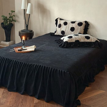 Zimski četverodjelni set posteljine od Mink Velveta, princes stil, obostrani, koralno–mlijeko velur s točkicama, navlaka za pokrivač i suknja za krevet