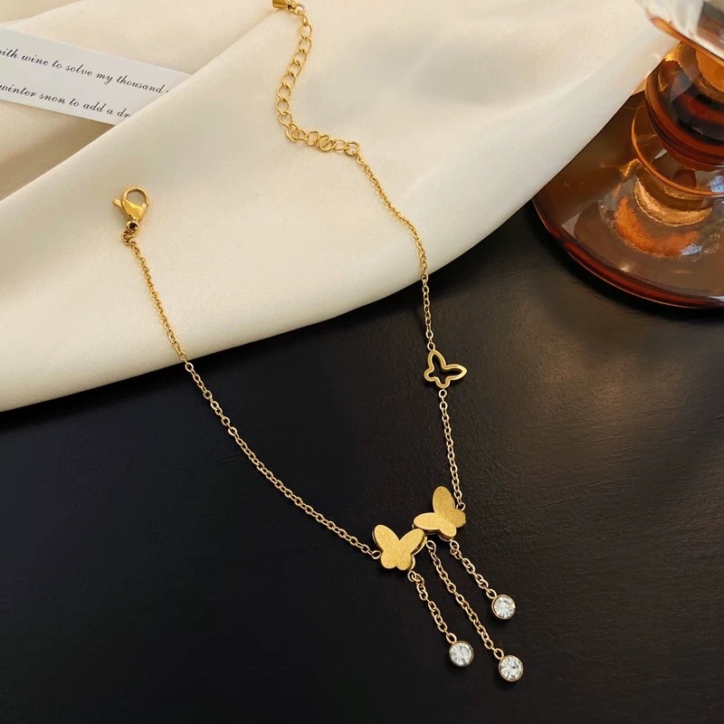 Gležnjača s leptirovim resicama od alluvialnog zlata, sladak stil, oblik mašne