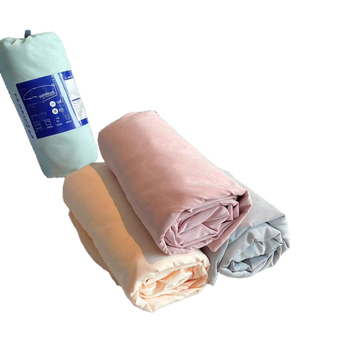 Dvostrani posteljina za madrac: jedna strana Ice Silk, druga Deer Velvet; može se prati u stroju za pranje