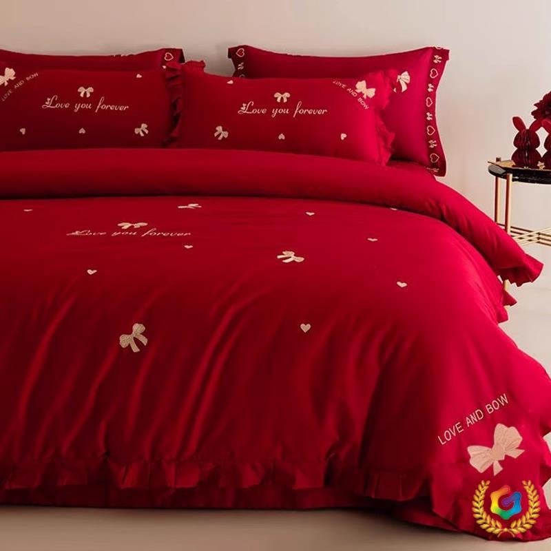 Vestuvinis išsiuvinėtos patalynės komplektas, keturių dalių, kinietiško stiliaus, širdies raštas