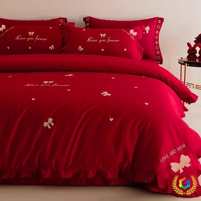 Vestuvinis išsiuvinėtos patalynės komplektas, keturių dalių, kinietiško stiliaus, širdies raštas