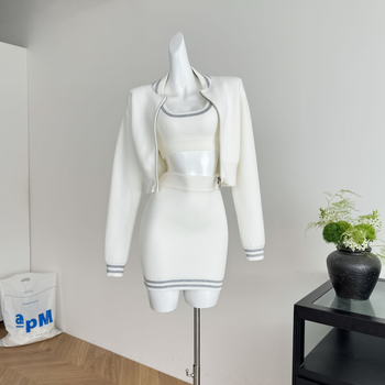 Temple Mai Pleteni camisole jakna — rano jesen 2025, vitka silueta, bez rukava, spandeks