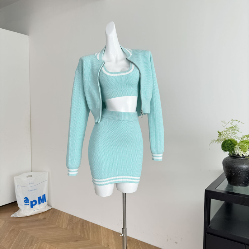 Temple Mai Pleteni camisole jakna — rano jesen 2025, vitka silueta, bez rukava, spandeks