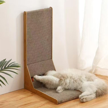 Дървена L-образна дъска за драскане на котки с вградена топка котешка мента, стенен вертикален монтаж, прост стил